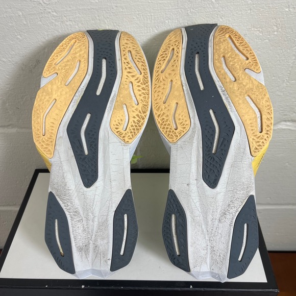 New Balance FuelCell Rebel V4 MFCXLL4 Bleached Lime Glo Running Shoes Mens 10.5 main image 7